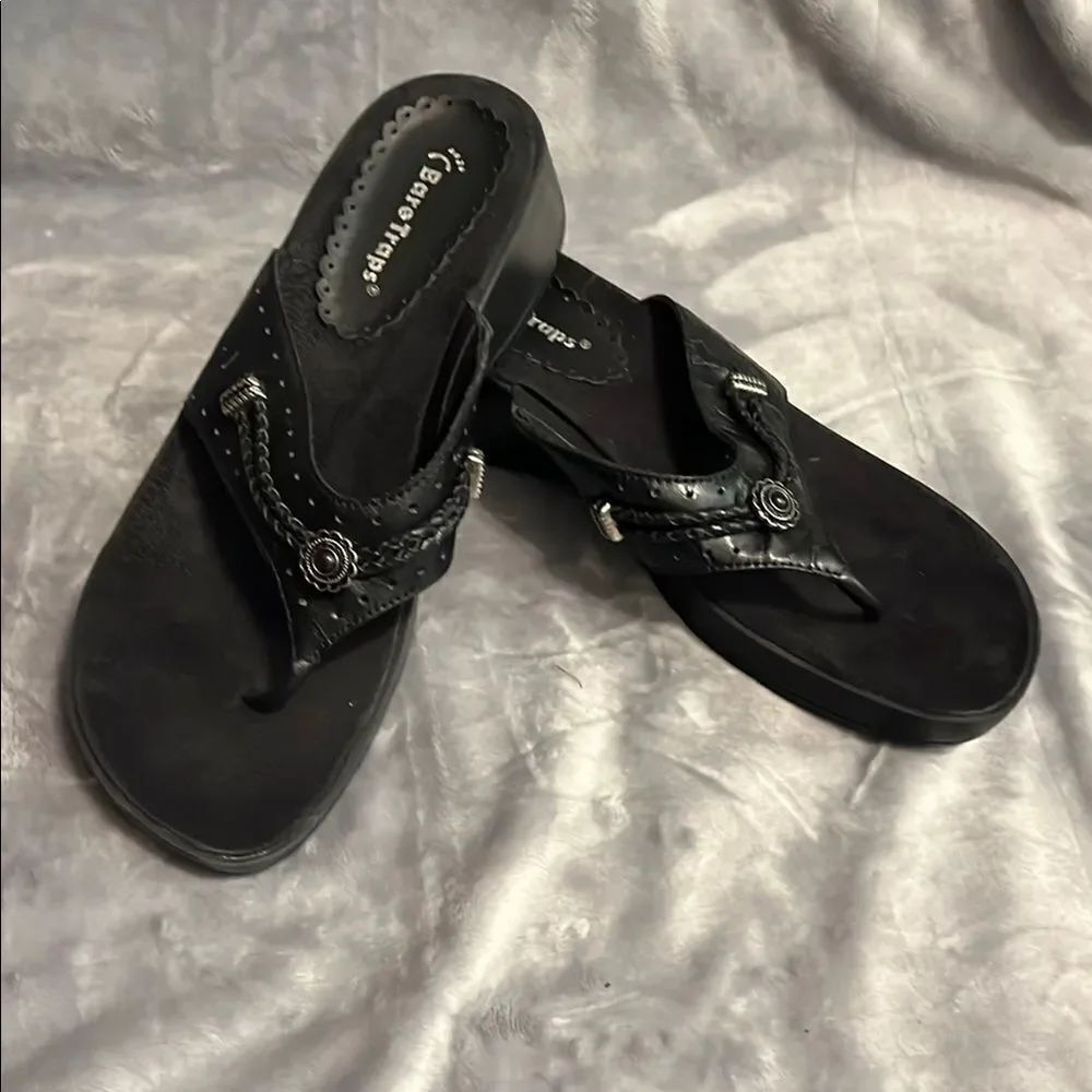 BareTraps Obvious Black Leather Thong Sandals